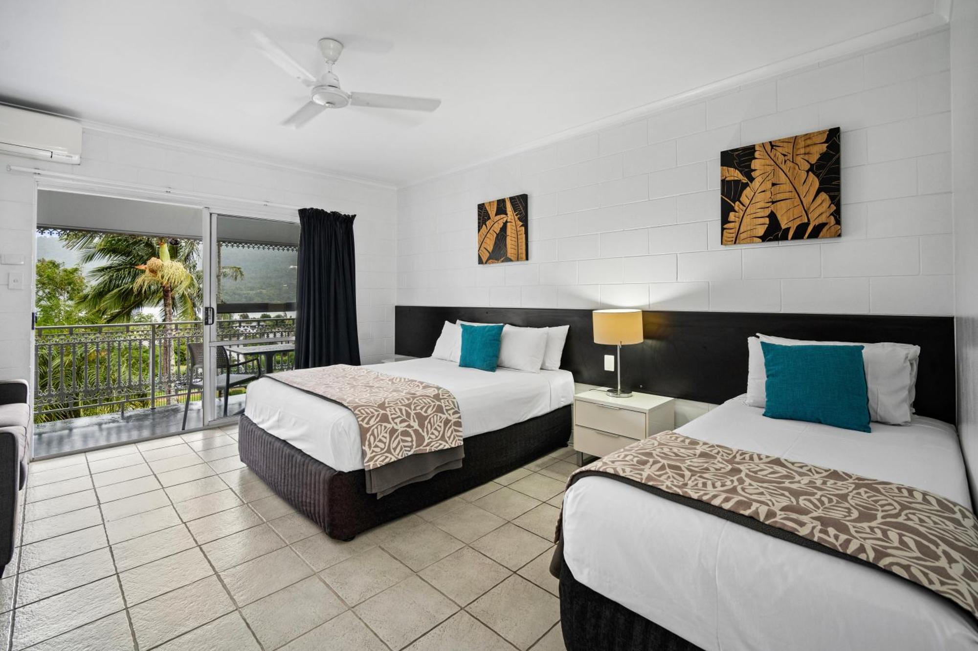 شاطئ إيرلي Colonial Palms Motor Inn المظهر الخارجي الصورة